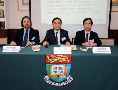 From left to right : Professor Colman McGrath, Clinical Professor in Dental Public Health, HKU Faculty of Dentistry; Professor Cheung Lim-kwong (project leader), Chair Professor of Oral and Maxillofacial Surgery, HKU Faculty of Dentistry; and Professor Samuel MY Ho, Honorary Professor of Oral Maxillofacial Surgery at the HKU Faculty of Dentistry and Associate Head of the Department of Applied Social Studies, City University of Hong Kong.