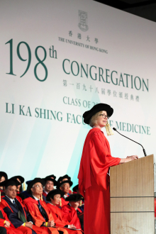 HKU confers Honorary Degree on  internationally acclaimed scientist Professor Jennifer Doudna  at the 198th Congregation
